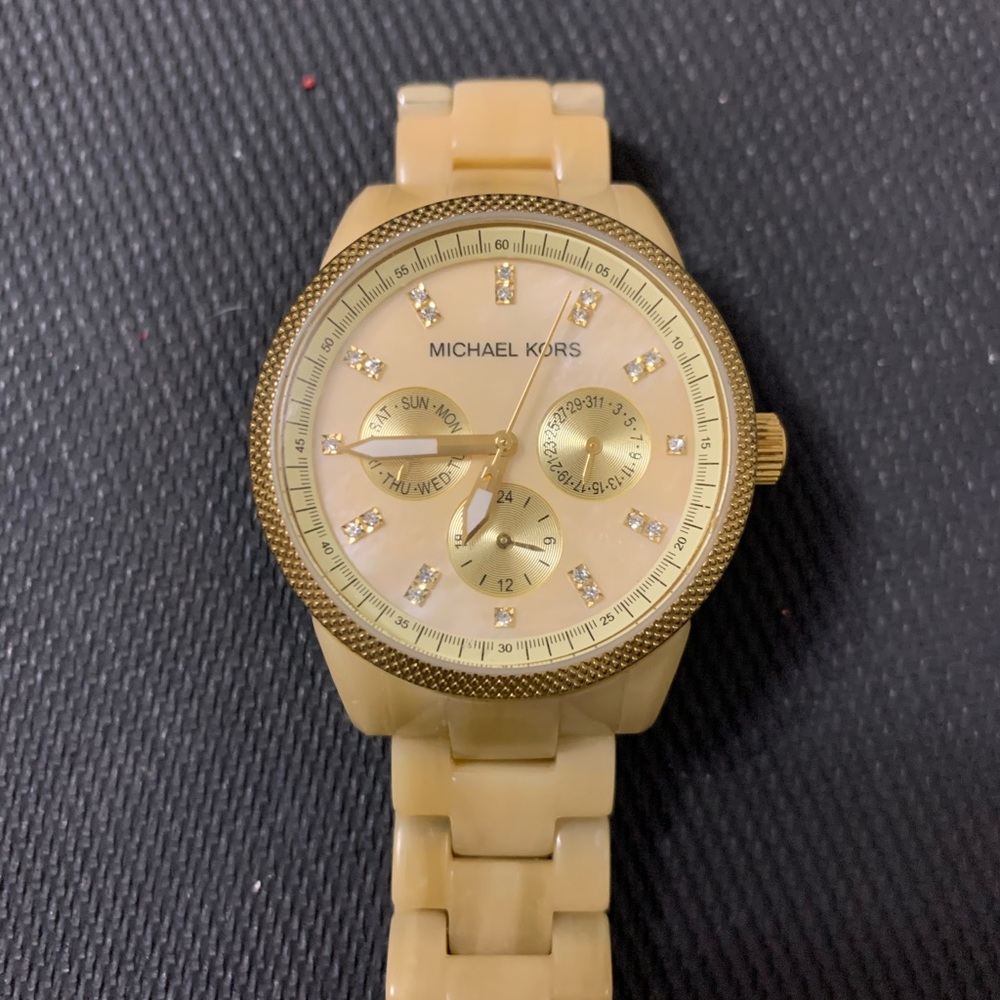 Cream/Gold Michael Kors watch